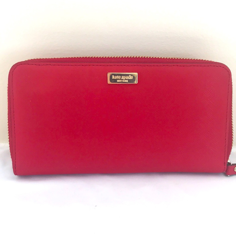 Kate Spade Wallet never been used